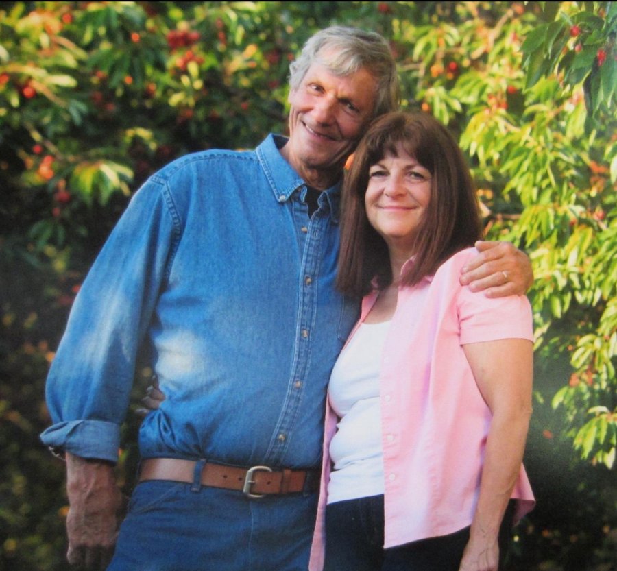 couple peachtree fausel e1463867291863 (900x833)