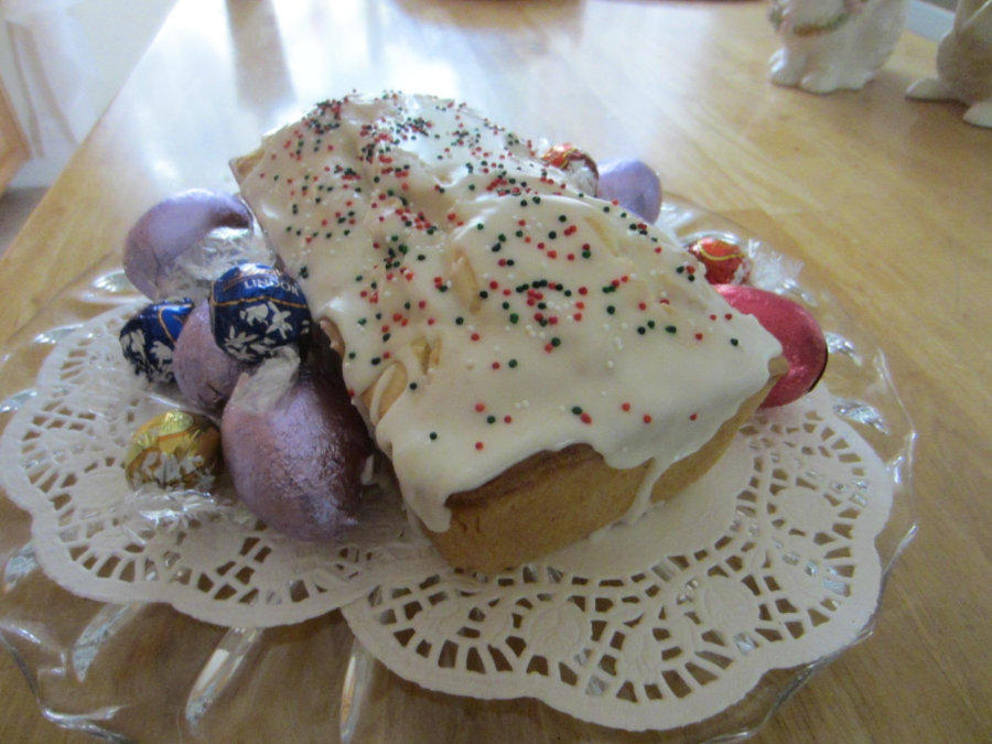 easterpoundcake (900x675)