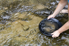 gold panning gold 1122580 (240x160)