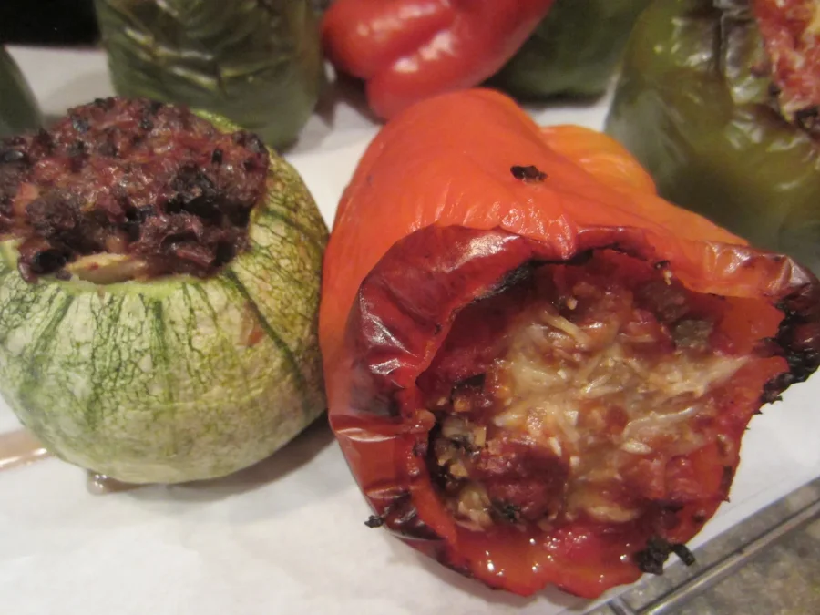 stuffedredbelleround (900x675)